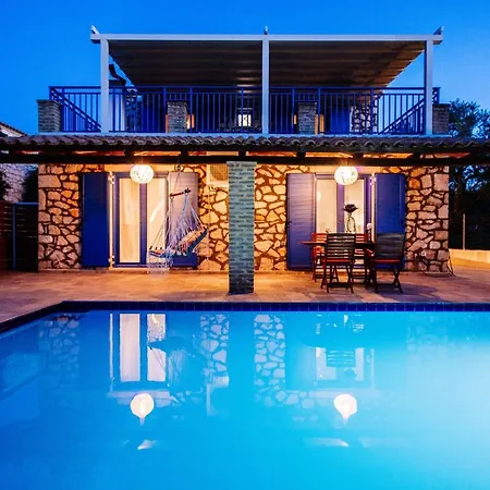 Rosemarie - Luxurious With Pool Just Steps Away From The Sea By Mana Gers Villa Psarou (Zakynthos)