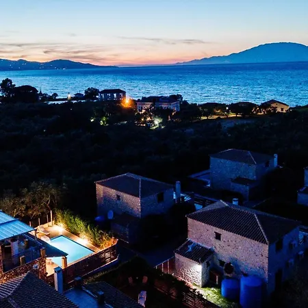 Rosemarie - Luxurious With Pool Just Steps Away From The Sea By Mana Gers