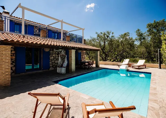 Rosemarie - Luxurious With Pool Just Steps Away From The Sea By Mana Gers