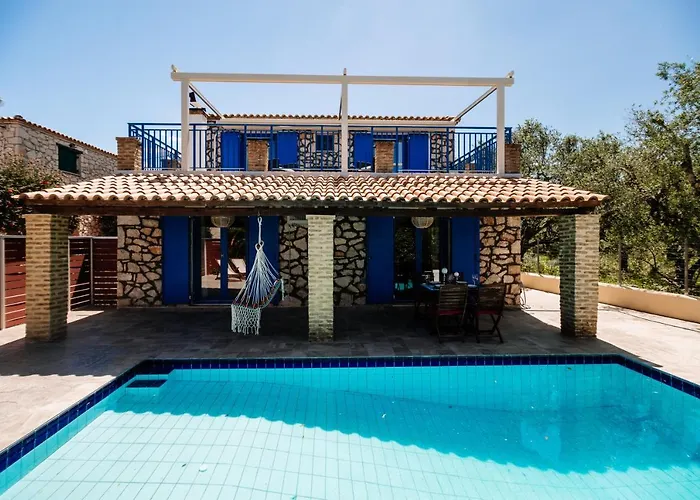 Rosemarie - Luxurious With Pool Just Steps Away From The Sea By Mana Gers * Psarou (Zakynthos)