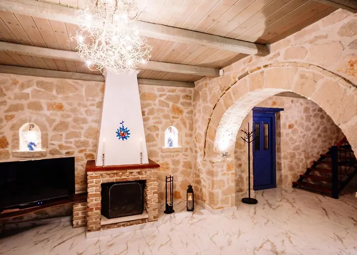Rosemarie - Luxurious With Pool Just Steps Away From The Sea By Mana Gers *