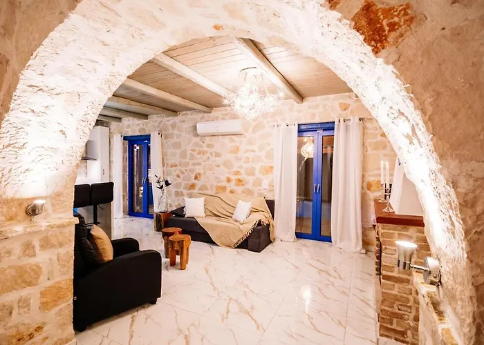 Vila Rosemarie - Luxurious With Pool Just Steps Away From The Sea By Mana Gers