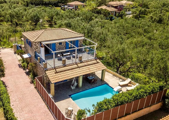 Rosemarie - Luxurious With Pool Just Steps Away From The Sea By Mana Gers Psarou (Zakynthos)