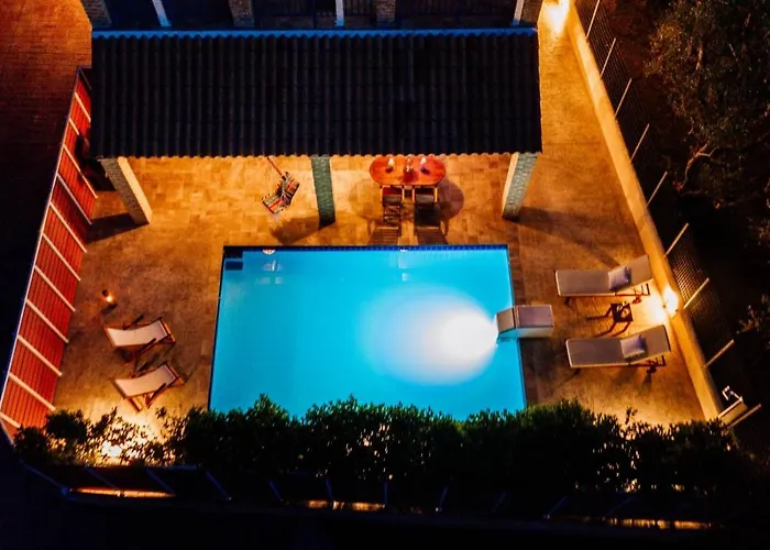 Vila Rosemarie - Luxurious With Pool Just Steps Away From The Sea By Mana Gers Psarou (Zakynthos)