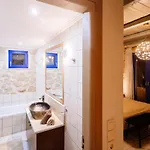 Rosemarie - Luxurious With Pool Just Steps Away From The Sea By Mana Gers