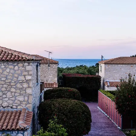 Rosemarie - Luxurious With Pool Just Steps Away From The Sea By Mana Gers *