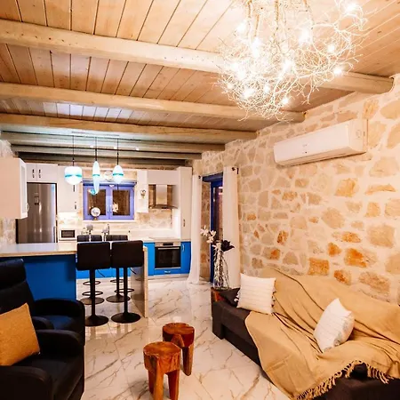 Rosemarie - Luxurious With Pool Just Steps Away From The Sea By Mana Gers Villa Psarou (Zakynthos)