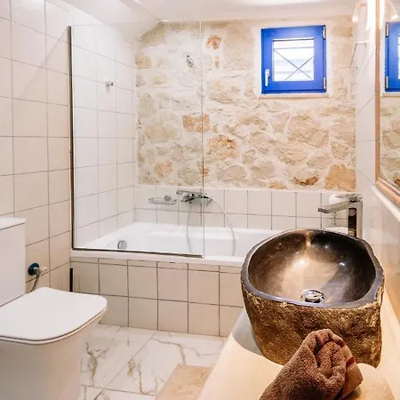 Rosemarie - Luxurious With Pool Just Steps Away From The Sea By Mana Gers Villa Psarou (Zakynthos)