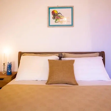 Rosemarie - Luxurious With Pool Just Steps Away From The Sea By Mana Gers Psarou (Zakynthos)